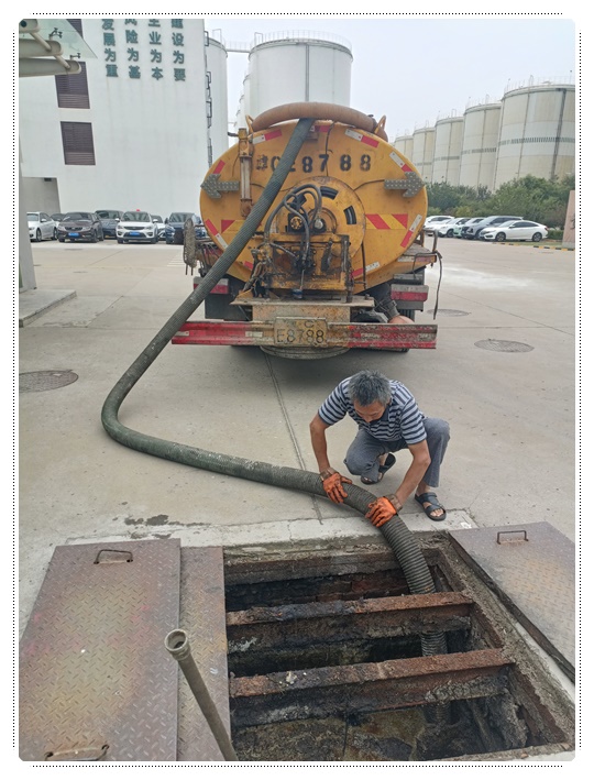 畅好乡隔油池清掏